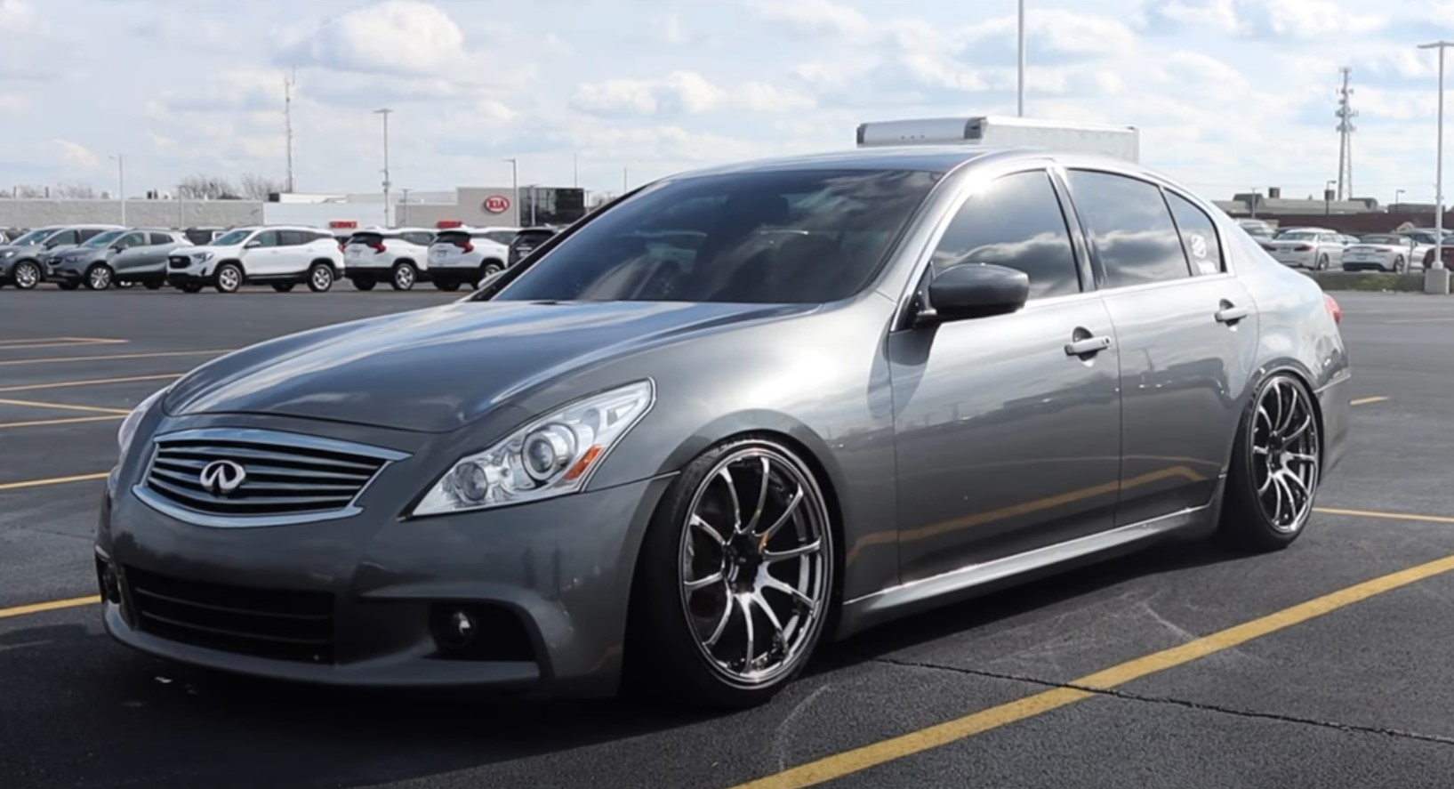 Детальніше про статтю Infiniti G37 (G25) 2010- 2013рр. огляд і Характеристики  моделі в кузові V36 (2.5 та 3.7 л)