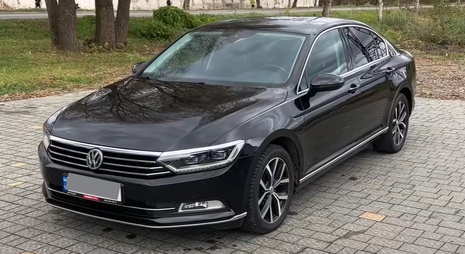Детальніше про статтю Volkswagen Passat B8 2014 року огляд технічні характеристики машини.